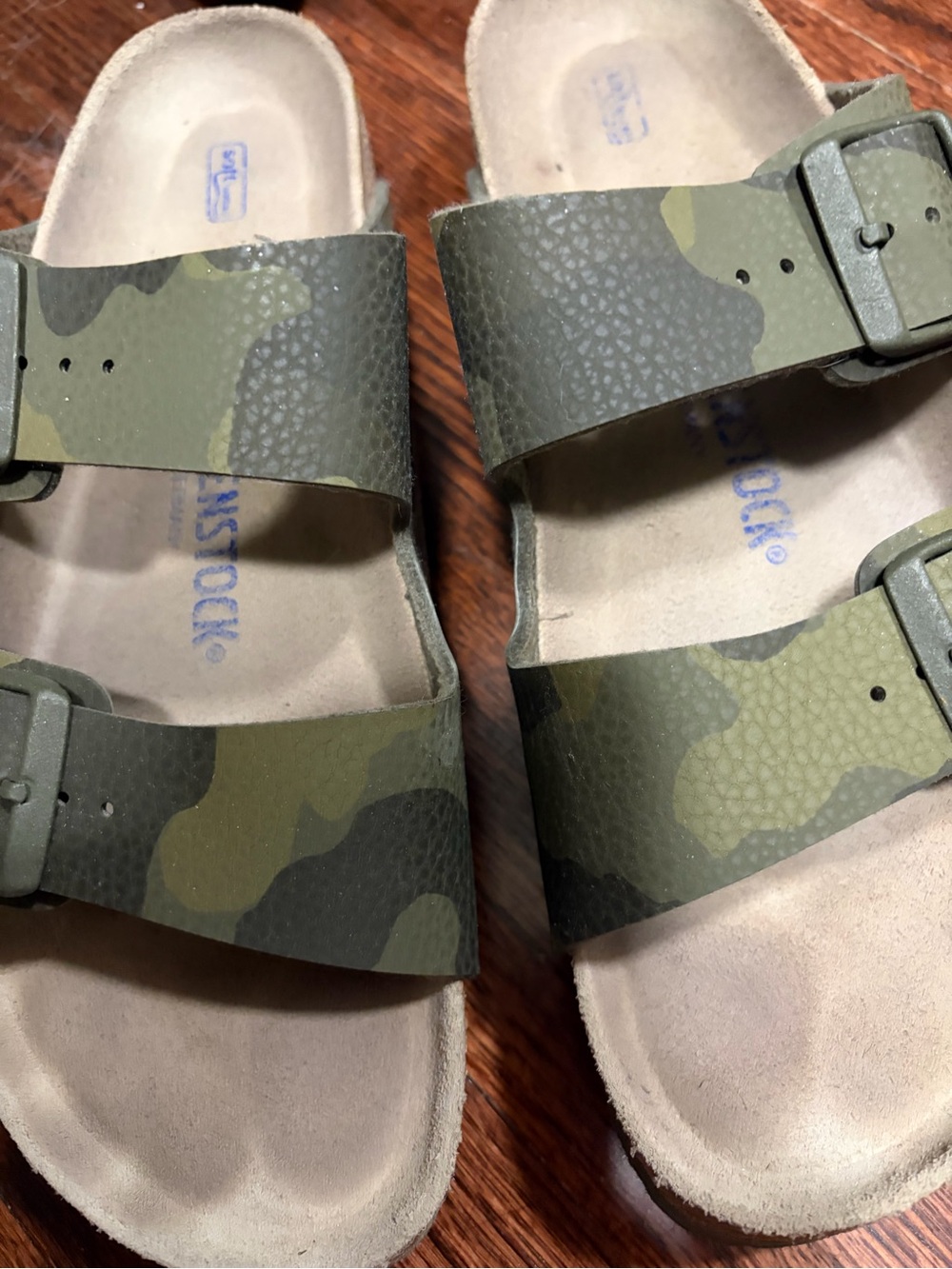 Birkenstock Women’s Two-Strap Camo Sandals. Soft Footbed. Size 40 - Picture 2 of 3